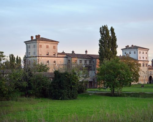 Palazzo_di_San_Giacomo_Russi-Francesca- Collina-Wikimedia-min